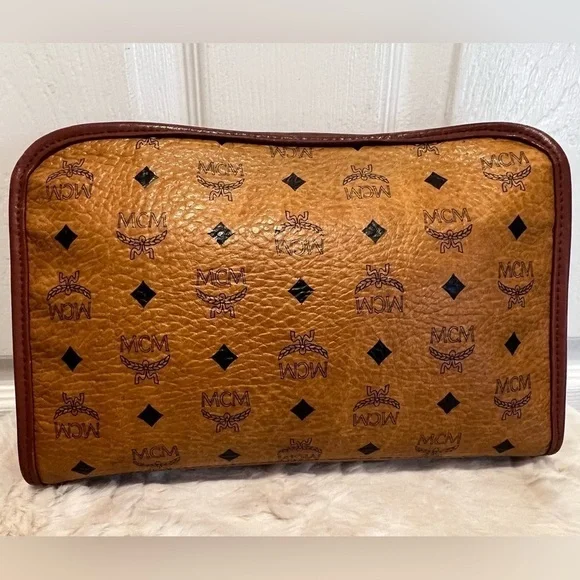MCM VICETOS LEATHER CLUTCH - Picture 2 of 16